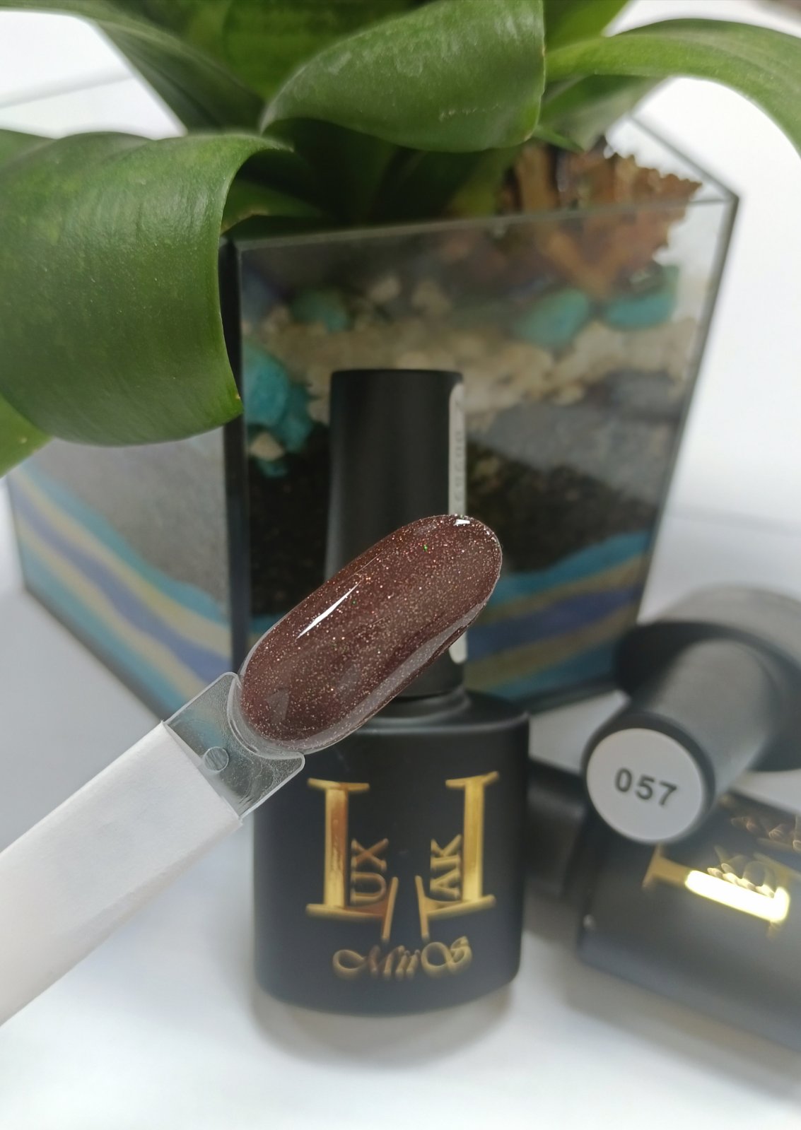 MiiS Lux Lak 057